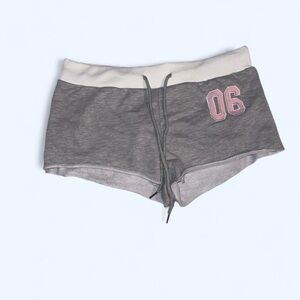 Edikted Gray and White Women's Shorts